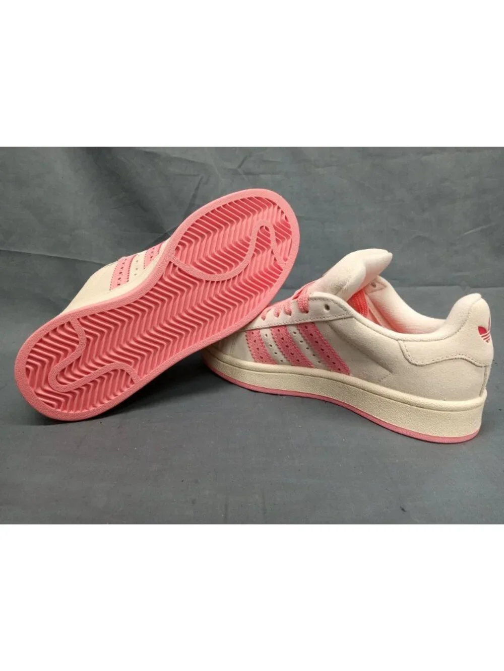 Adidas Campus 00s J Sneakers Suede Valentines Day Pink Girls Size 4 NEW NO BOX! - Picture 2 of 10